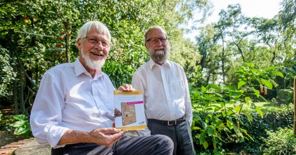 Elke dag een 'rozijn' theologie dankzij boek van twee priesters