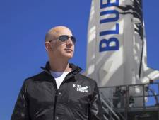 Ruimtereis met Amazon-oprichter Bezos verkocht voor 28 miljoen dollar