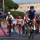 Zoals Primoz Roglic de Tour de France verloor, zo wint hij nu de Giro: ‘Bij die fietswissel dacht ik: het is voorbij, maar het blijft Primoz’