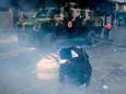 Chaos in La Paz: Boliviaanse oproerpolitie drijft begrafenisstoet uit elkaar met traangas