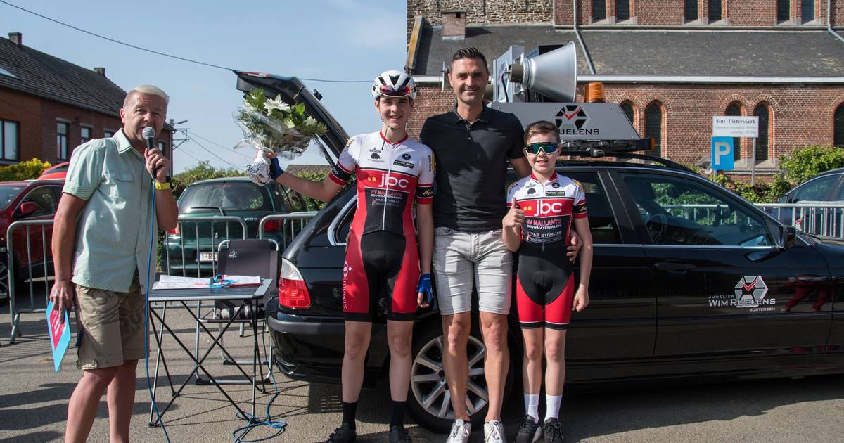 Exprofrenner Kevin Hulsmans ziet zoon Senne vierde koers winnen