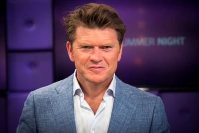 Beau wil geen tafel in zijn nieuwe talkshow