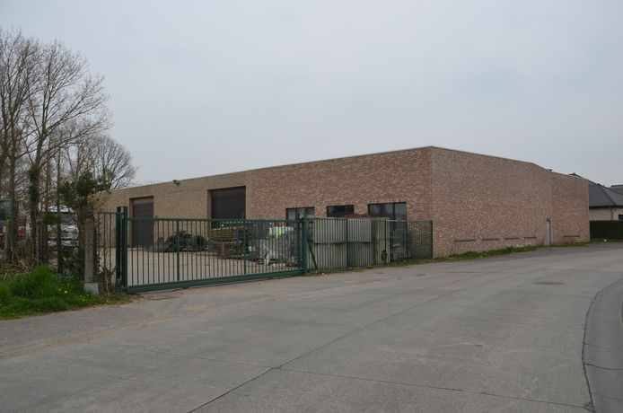 Het voormalige slachthuis in de Dreef in Haaltert wordt in de toekomst wellicht een brandweerpost.