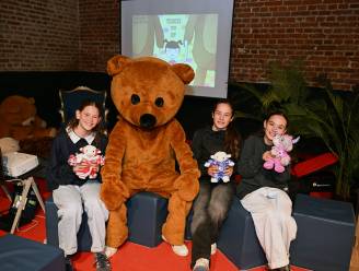 Beertjes knutselen voor het goede doel tijdens eerste Teddies For Joy: “Iedereen heeft recht op een teddy”