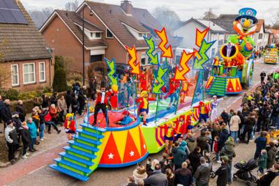 Mooiste carnavalswagens regio bij Karvanstal