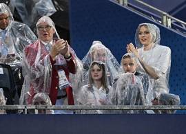 Royals in de regen: wie kan er goed tegen?