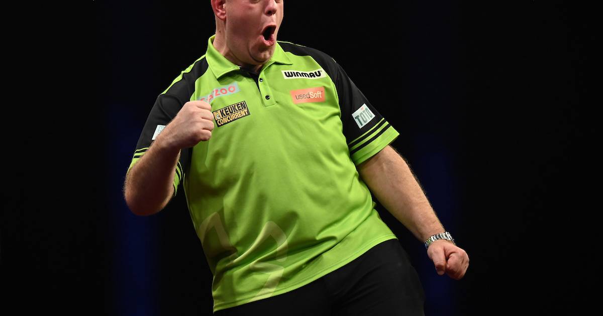 Van Gerwen klopt Price dankzij bloedstollende laatste leg in finale