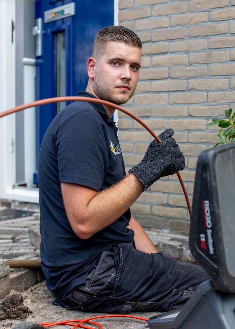 Clarence de Kroon: ‘Dankzij spiralen en rioolcamera’s valt het wel mee.’ Beeld Lin Woldendorp