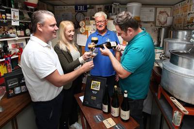 Het beste bier van de wereld komt uit een schuurtje in Prinsenbeek: ‘Als je een flesje op hebt, wil 