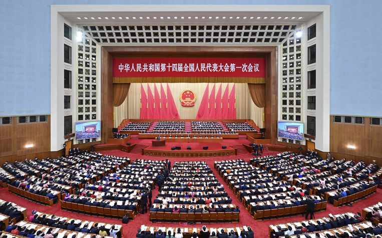 De openingsbijeenkomst van het Volkscongres. Beeld ANP / EPA