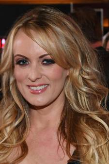 Qui est Stormy Daniels, l'actrice du X qui fait trembler Donald Trump?
