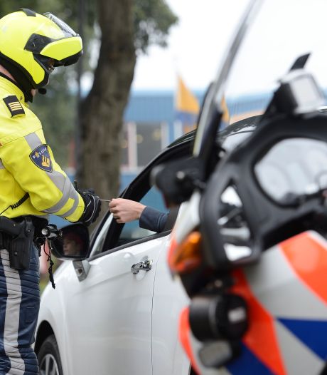 Drie hardrijders op rij betrapt op snelweg tussen Zwolle en Steenwijk