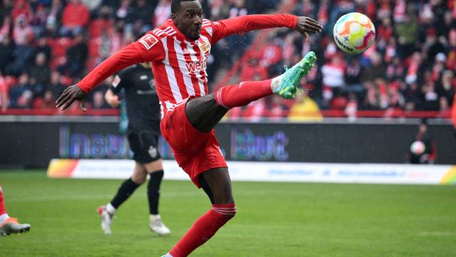 Sheraldo Becker scoort met knappe volley voor Union Berlin