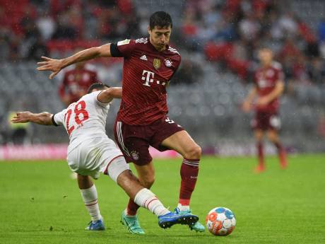 Bayern München nipt langs Köln, Van Bommel en Weghorst trotse koplopers met Wolfsburg