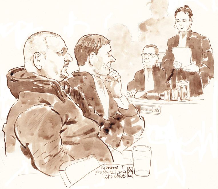 Rechtbanktekening van (VLNR) Gerard T., diens advocaat Maarten Krikke en de Officieren van Justitie Daphne van der Zwan en Michael van Leent in de rechtbank van Utrecht in de zaak tegen Gerard T., de vermoedelijke Utrechtse serieverkrachter. Beeld ANP
