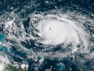 ‘Catastrofale schade’ en doden op Bahama’s na doortocht orkaan, Florida zet zich schrap