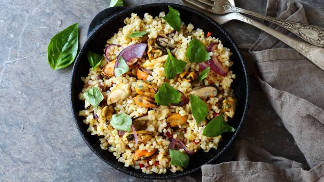 Ook uit slechts één pan, ovenschaal of tajine tover je de heerlijkste gerechten