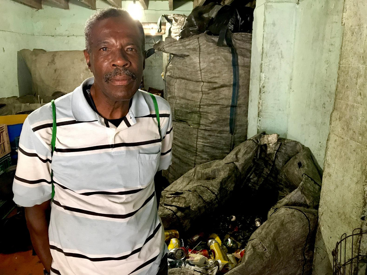 Gepensioneerd econoom Da Silva doet dagelijks een 'rondje blik' Beeld    