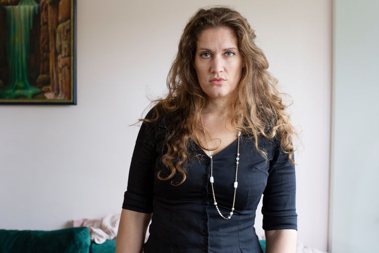 Anne Eekhout: 'Op school was ik een beetje een outsider, een gothic, een punk.' Beeld Jildiz Kaptein