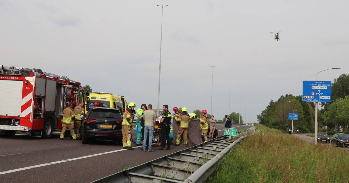 Voetganger aangereden op snelweg A59, bestuurder rijdt door.