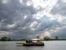 Een pontje is juist geen lijn, dus Moeke Loes is terug