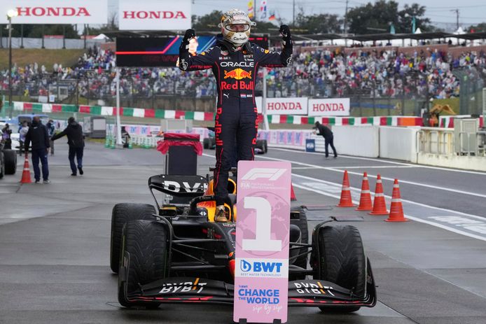 Max Verstappen mag sowieso juichen aan het einde van het seizoen. Gouden Formule 1-leidster Valerie ook?