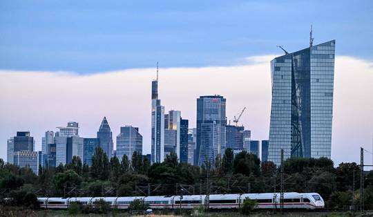 Nog nooit liepen de wereldwijde schulden en rentes zo snel op. Hoe kan dat?