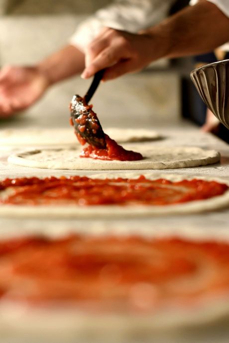 Pizzabaas verdacht van ontvoering filiaalmanager na salarisruzie: ‘Tekenen! Heb vat zoutzuur klaarstaan’