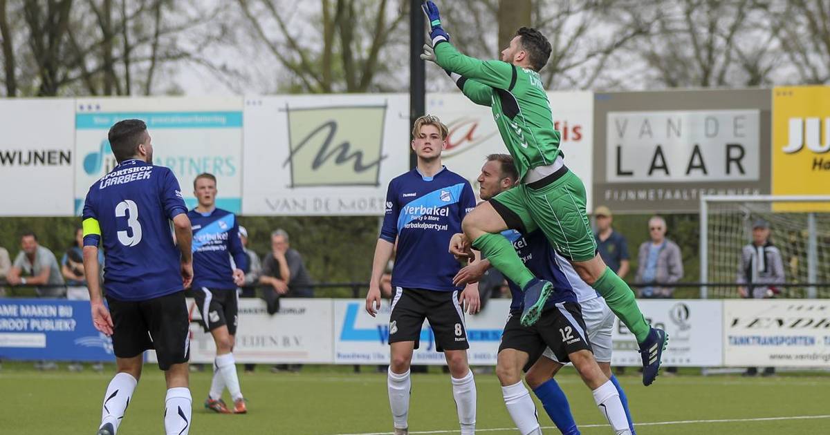 MierloHout neemt de punten mee uit Someren, FC Eindhoven scoort vijf