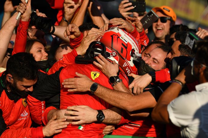 Charles Leclerc won al twee GP's dit jaar. De Monegask van Ferrari is dankzij die twee zeges WK-leider.