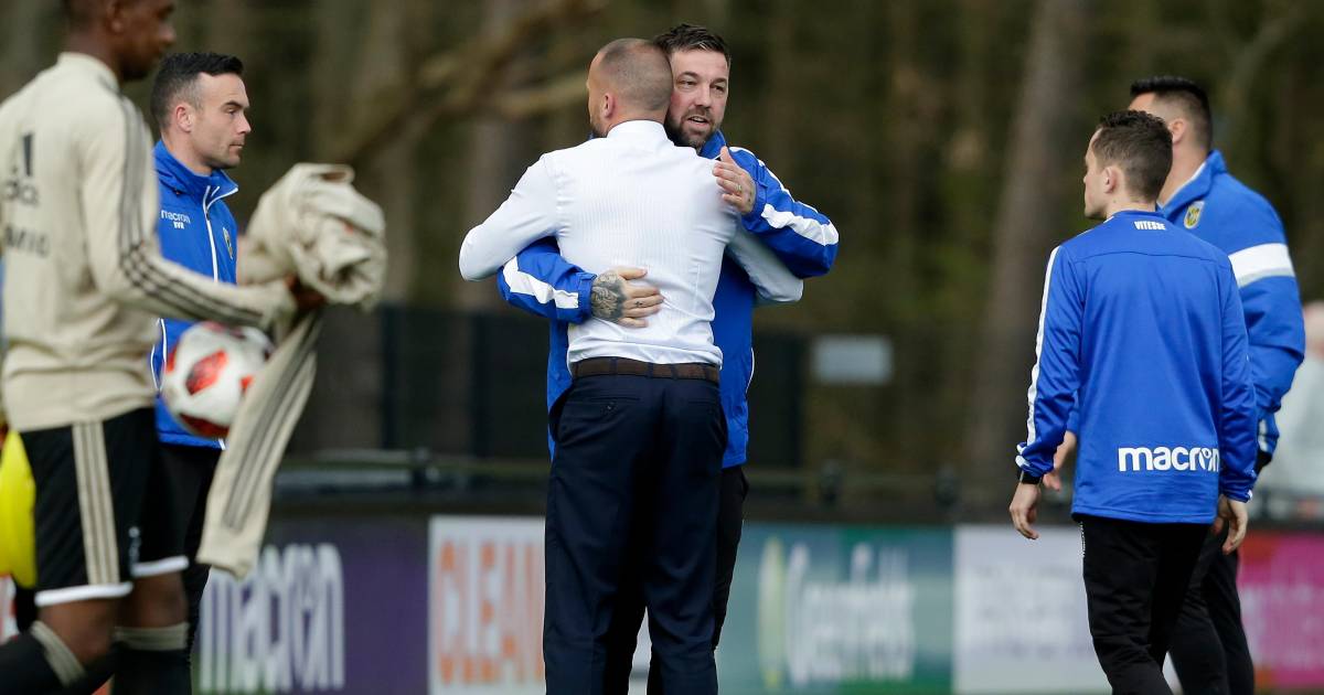 Vitesse-iconen Theo Janssen en Alexander Büttner mogen ...