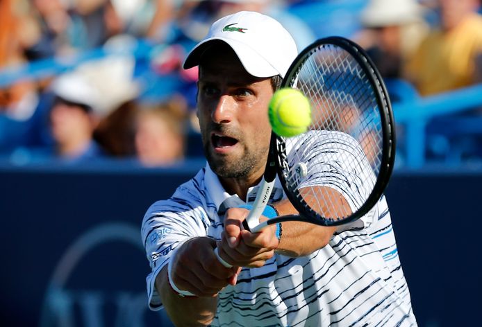 Novak Djokovic is nog in de race voor zijn tweede titel in Cincinnati.