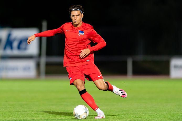 Omar Rekik in actie namens het beloftenteam van Hertha BSC.