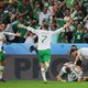 Ierland in extase en naar achtste finales na late treffer van Brady