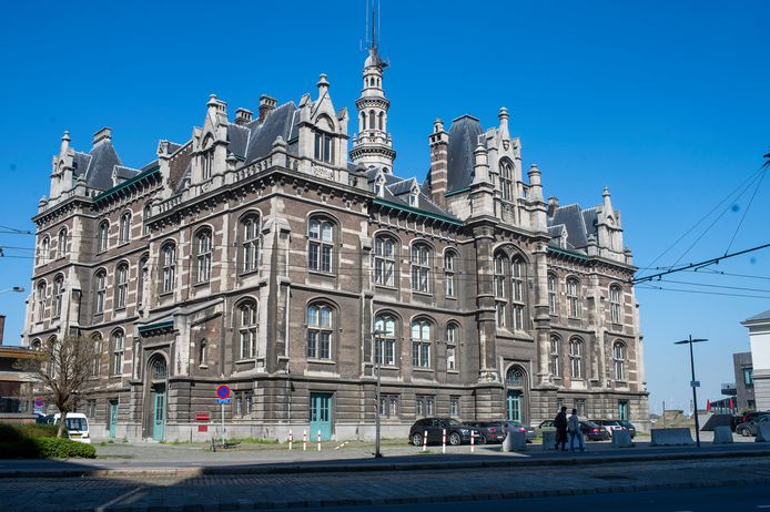 Momenteel wordt volop gewerkt aan het ontwerp voor de kaaivlakte op de Loodswezensite, aan de Tavernierkaai.