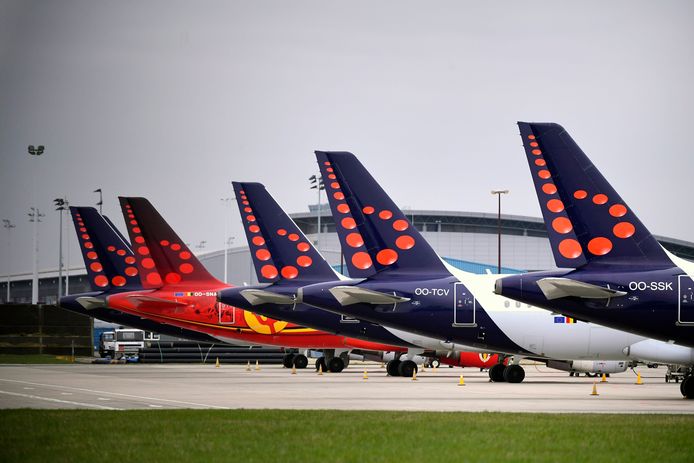 Des avions de la flotte de Brussels Airlines cloués sur le tarmac de l'aéroport de Zaventem.