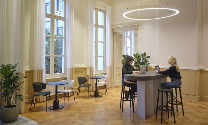 Zoek je naar een gezellige werkplek in het centrum van Antwerpen die vlot bereikbaar is met het openbaar vervoer? Dan moet je bij Dunden zijn.