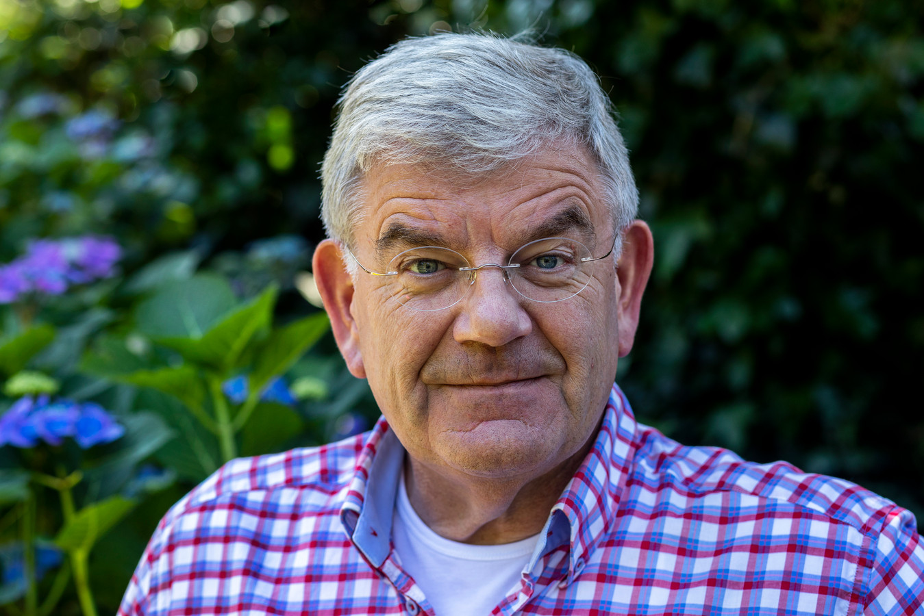 Partijtop VVD zette burgemeester Jan van Zanen stevig onder druk om te