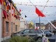WK-vlaggen sieren de Acacialei in Willebroek