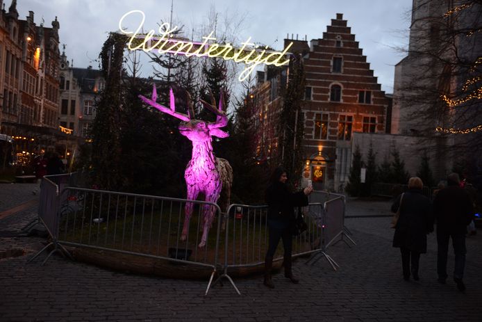 Het programma van Wintertijd in Leuven moest aangepast worden door de strengere coronamaatregelen. Onder meer het Foodtruckfestival werd geschrapt.