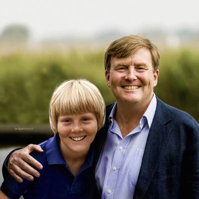 Ard uit Groenlo maakt bekende Nederlanders weer jong