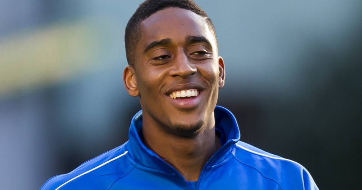 Leroy Fer vergeet dat paard niet in appartement past ...