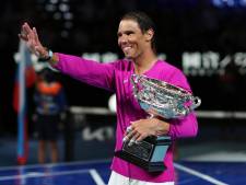 Nadal vecht zich in meeslepende finale voorbij Medvedev en ontstijgt Djokovic en Federer