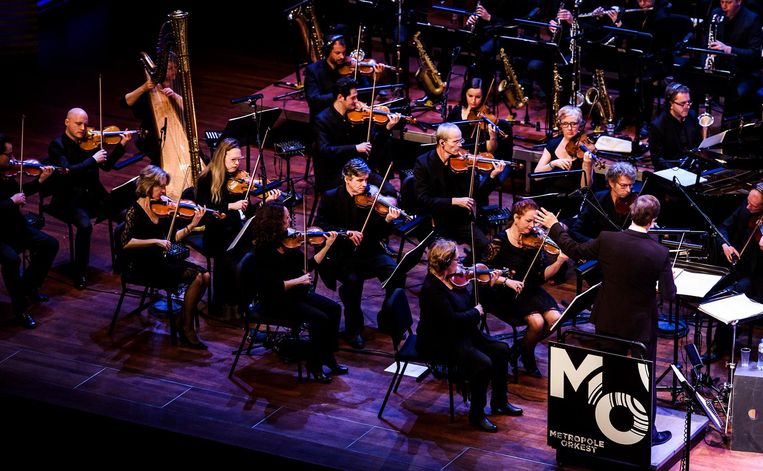 Het Metropole Orkest tijdens een optreden in het Muziekgebouw aan het IJ Beeld anp