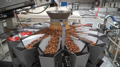 De eerste kruidnoten liggen nu al in de schappen