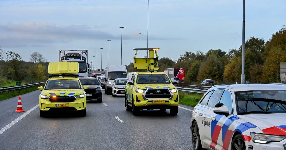 Lekkende lpg-tank zorgt voor file op A58 bij Ulvenhout, verkeer richting Tilburg omgeleid
