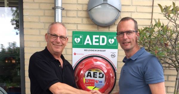 Heteren heeft er weer een AED bij