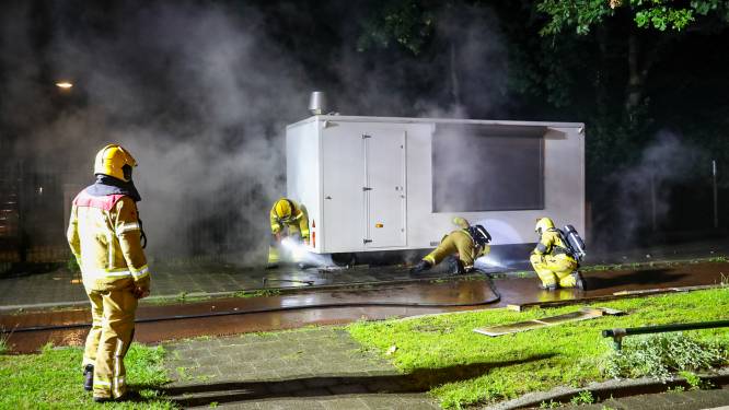 Forse schade aan Apeldoornse viskraam door brand