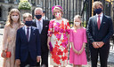Les masques de la princesse Elisabeth et de la reine Mathilde étaient parfaitement accordés à leurs tenues.