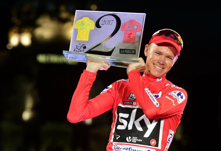 Chris Froome viert zijn Vuelta-overwinning. Beeld afp